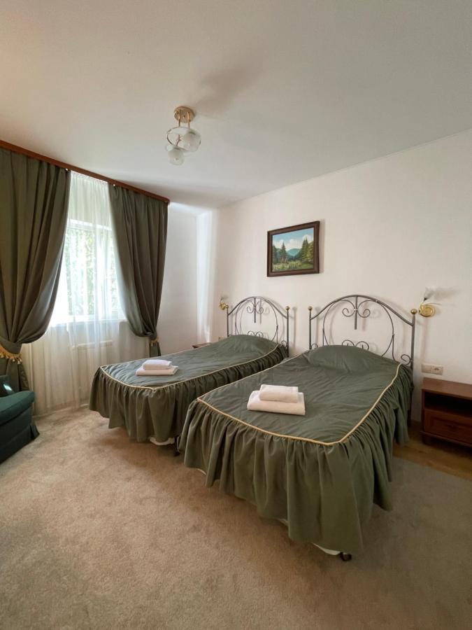 Gusarskiy Hotel And Apartment Kiev Eksteriør bilde