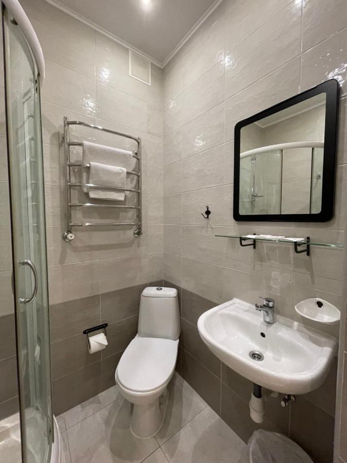 Gusarskiy Hotel And Apartment Kiev Eksteriør bilde