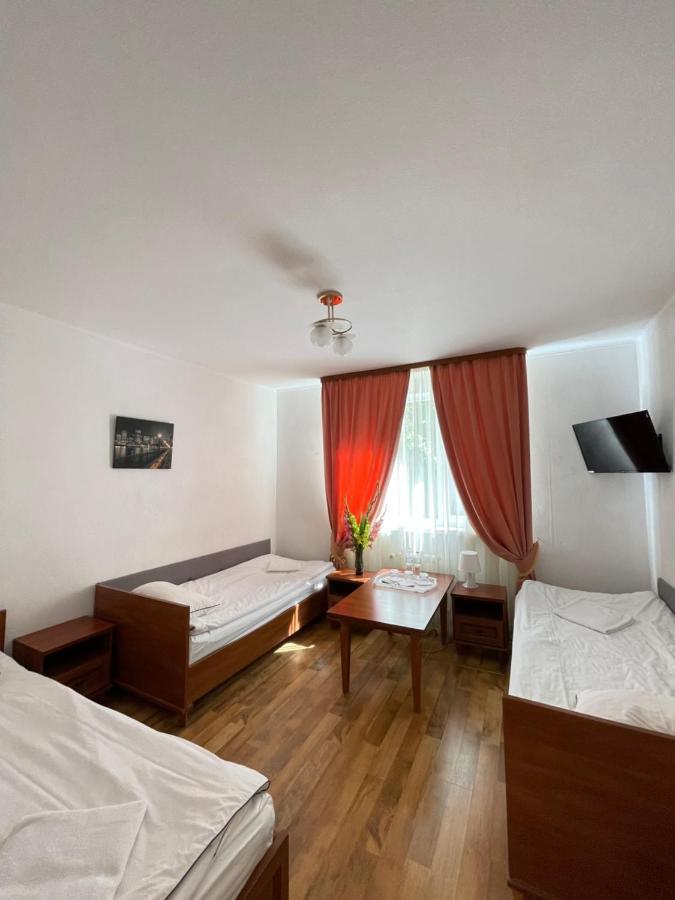 Gusarskiy Hotel And Apartment Kiev Eksteriør bilde